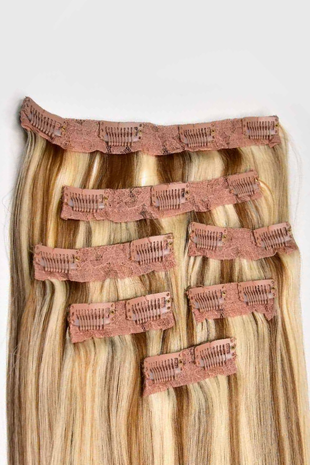 AVERA #8/613 Mixed Blonde Clip-In Hair Extension